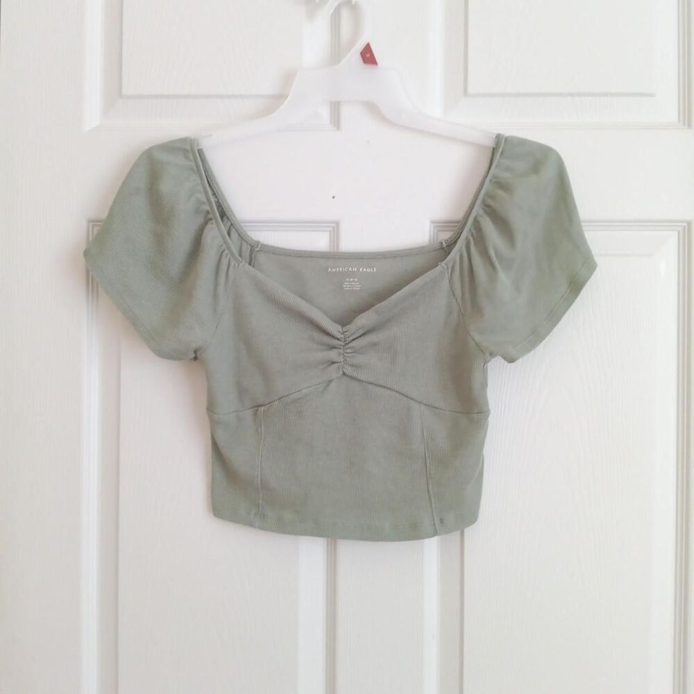 American Eagle Front Puff Sleeve Crop Top Size M